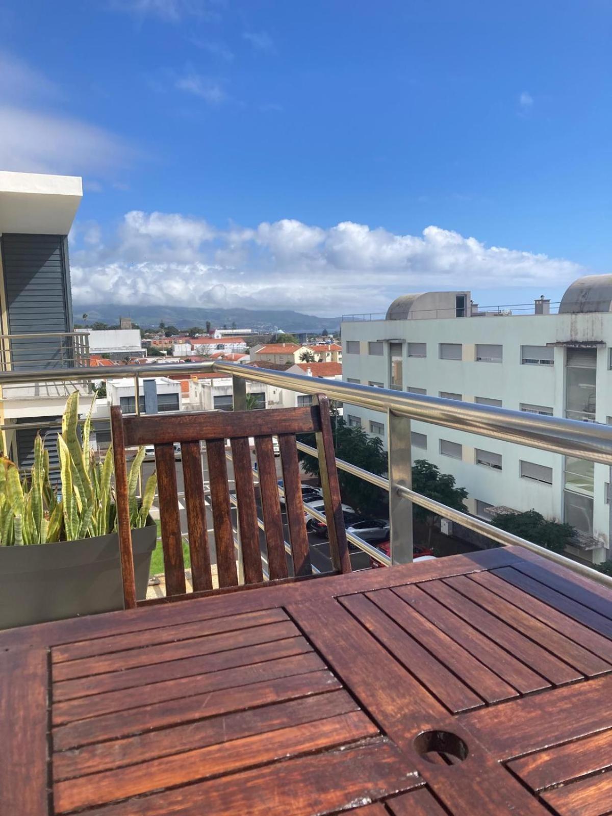 Yellow Five Apartment Ponta Delgada Buitenkant foto